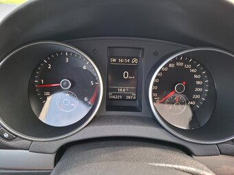 VW Golf VI 1.6 TDI 77kw Kombi Klima Model 2012 Nová Stk - 16