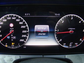 Mercedes-Benz Třídy E 220CDi 4matic AUT. AVANTGARDE - 16