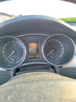 Škoda Superb sedan 2.0 TDI 125kw manual - 16