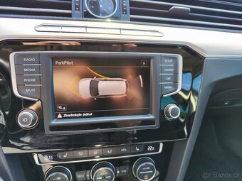 PASSAT VAR. Highline 2.0 TDI 110 kW 6DSG,ČR,Full LED,2x Kola - 16