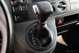 Volkswagen Caravelle 2.5 TDI 128kW (2007). - 16