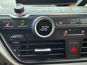 BMW i3 REX 125kW, r.v. 2015, Tepelné čerpadlo, DPH - 16