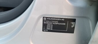 VW Golf 5 1,6-75kw-benzín-bez koroze - 16