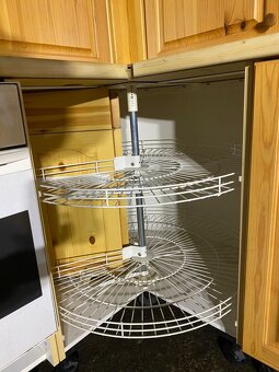 Kuchyňská linka se spotřebiči dovezena z Německa - 16