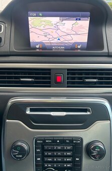 VOLVO V70 2.0D4 120KW 5VÁLCE SUMMUM AUT-KUŽE-Bi XENON-ACC - 16