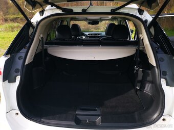 Nissan X-Trail 1.6 dCI 7 míst Webasto R. V 2015.176300km. - 16