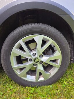 Škoda Octavia 1.8TSi Scout, DSG 4x4, Tažné, Nové v ČR - 16
