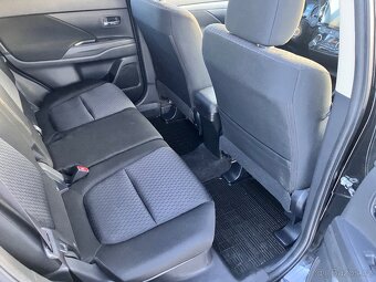 Mitsubishi Outlander 3 2.2 Di-D 4x4 tažné - 16