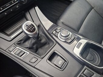 BMW  520dTouring, Manuál - 16