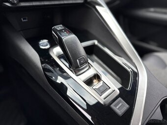 Peugeot 3008 ALLURE, el. sedadla+kufr, navigace - 16