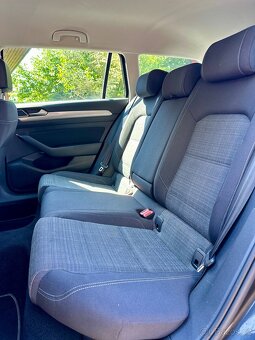 VW Passat B8,5 FL 2021 ACC/Kamera/Tažné/Výhř. Sklo - 16
