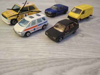 autíčka - angličáky Renault - 16