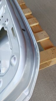 Škoda Rapid  – Dveře kufru Stříbrná LA7W - 16