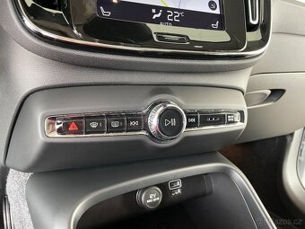 Volvo XC40 D4,AWD,140kW,LED,Nav,Kamer,DPH - 16
