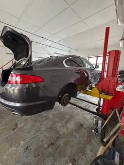Jaguar XF 3,0d 155kW, VYMĚNÍM - 16