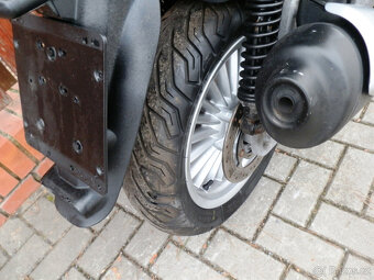Piaggio Beverly 125 - 16