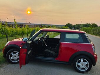 Mini One 1.6 16V 55KW/75 koní R.V.02/2013 - 16