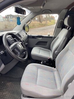 Transporter T5 2,5 TDI obytný - 16