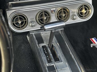 Ford Mustang Cabrio - 16