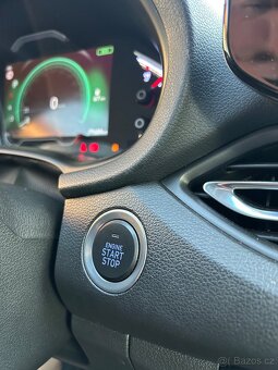 Hyundai i30, 1.6 CRDI 100kw, automat, DPH, 1.majitel, ZÁRUKA - 16