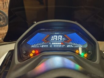 Malaguti Madison 125 ABS akční cena 77990 + helma zdarma - 16