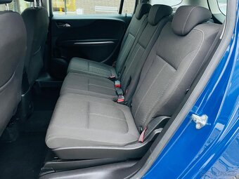OPEL ZAFIRA TOURER 1.6CDT ROK2018 LED KAMERA VÝHŘEV SERVISKA - 16