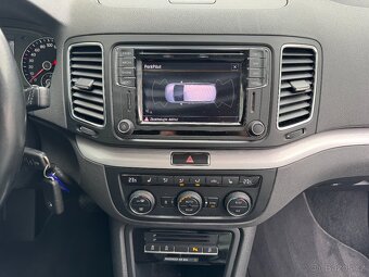 VW Sharan Comfortline 2.0 TDI 110kW DSG Tažné Webasto ACC - 16