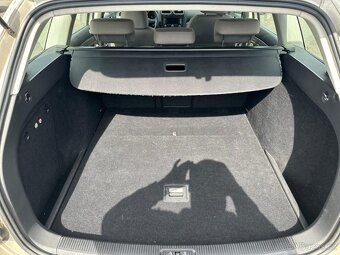 Volkswagen Golf - 16