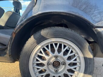 Ford Sierra 2.0i OHC Ghia - 16
