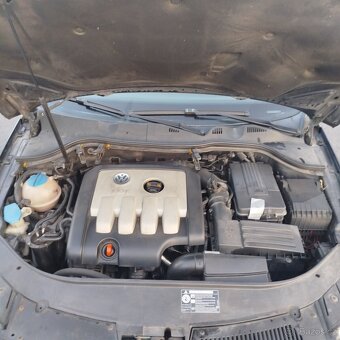 VW Passat B6 2.0 TDI Highline - 16