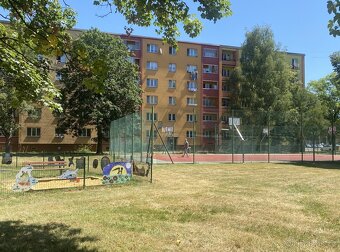 Pronájem bytu 2+1, 54 m², Josefa Lady, Frýdek-Místek -Místek - 16