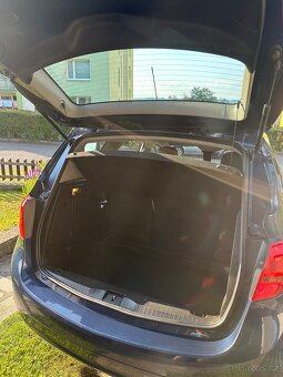 Opel Meriva 1,4 turbo / 88 kW modrá - 16