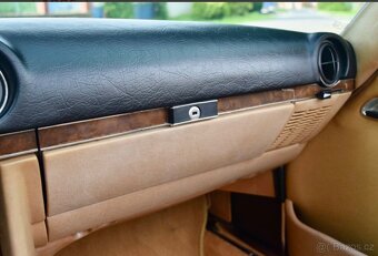 Mercedes-Benz w 107  500 sl - 16