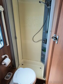 Obytné auto Carado T348 2.3JTD,klima,solar,spouštěcí postel - 16
