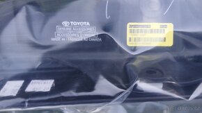 Toyota Highlander 4 IV 2020 - plastovy podbeh prah stupacka - 16