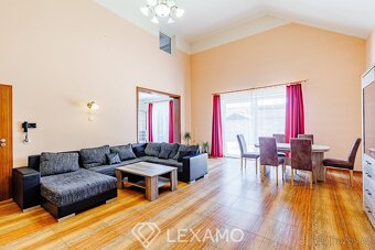 Prodej rodinného domu 416 m² - Hevlín, ev.č. 00285 - 16