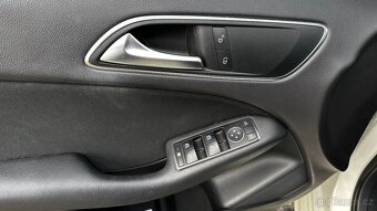 MERCEDES-BENZ B 180 CDI - 16