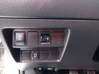 Nissan Qashqai 1.5 dCi 81kW/1Maj - 16