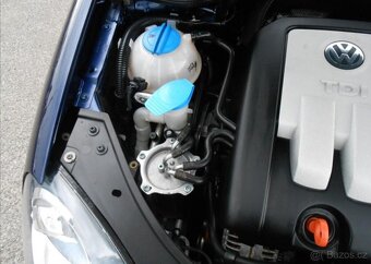 Volkswagen Jetta 2,0 TDI 103 kW CZ Serviska nafta - 16