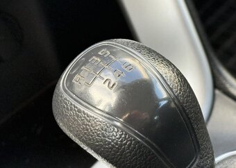 Kia Cee´d 1,4 +LPG 1.MAJITEL ČR DPH lpg + benzín manuál - 16