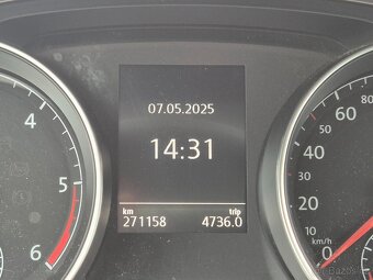 Prodám Volkswagen Golf 1.6, 77kw, r.v. 2013, STK do 4/2026 - 16