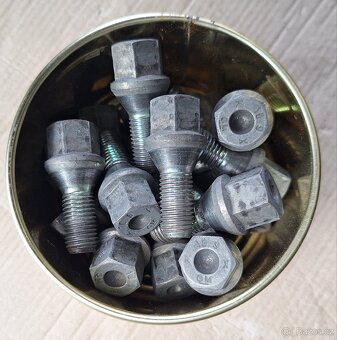 alu kola SUZUKI 16x6J  (rezervace) - 16