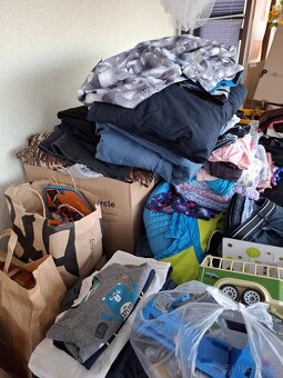 Mix oblečení dámské/dívčí - 16