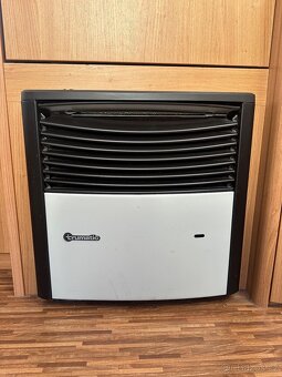 Karavan Bürstner Belcanto 2013 – výbava-klima-mover - 16