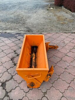 Zahradní traktor ISEKI CM 6220 H+rozmetadlo AKS 80+radlice - 16