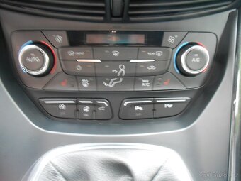 Prodám Ford KUGA ST-LINE 2.0 TDCi 110kW 4X4 - 16