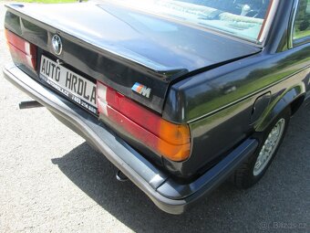 BMW E30 320i 6V Coupe 12/1985 1.majitel 117tis.km serv.kniha - 16