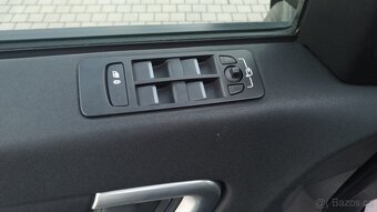 LAND ROVER DISCOVERY SPORT 2.0 D HSE - 16