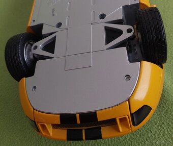 Ford GT 2004 1:12 - 16