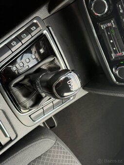 Škoda Superb II 2.0tdi 140ps combi DSG-NAVI-Dekra - 16